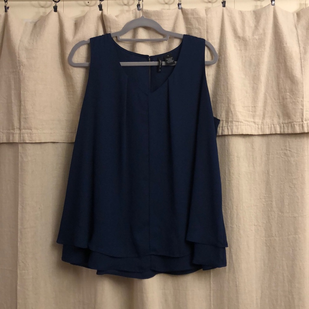 New directions Sleeveless blouse